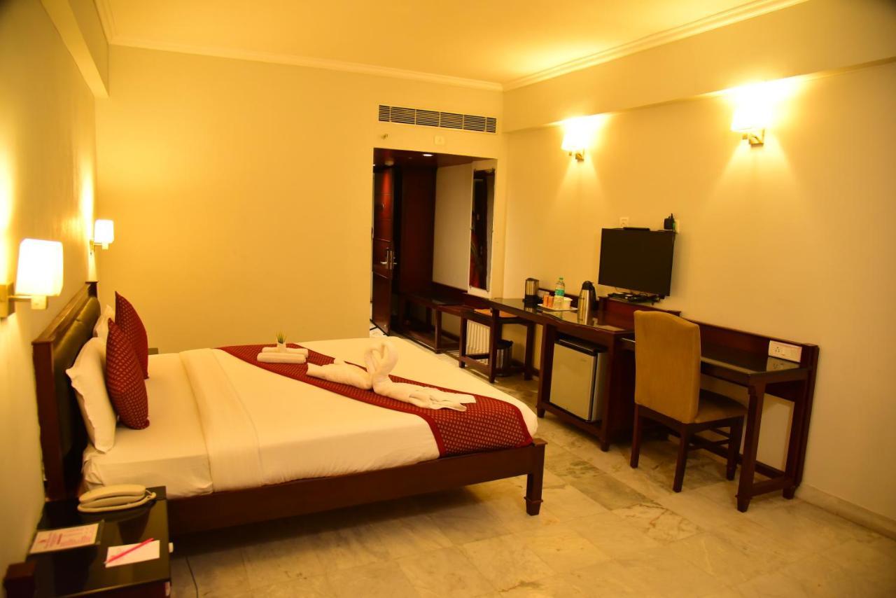The Bhimas Residency Hotels Tirupati Exteriér fotografie